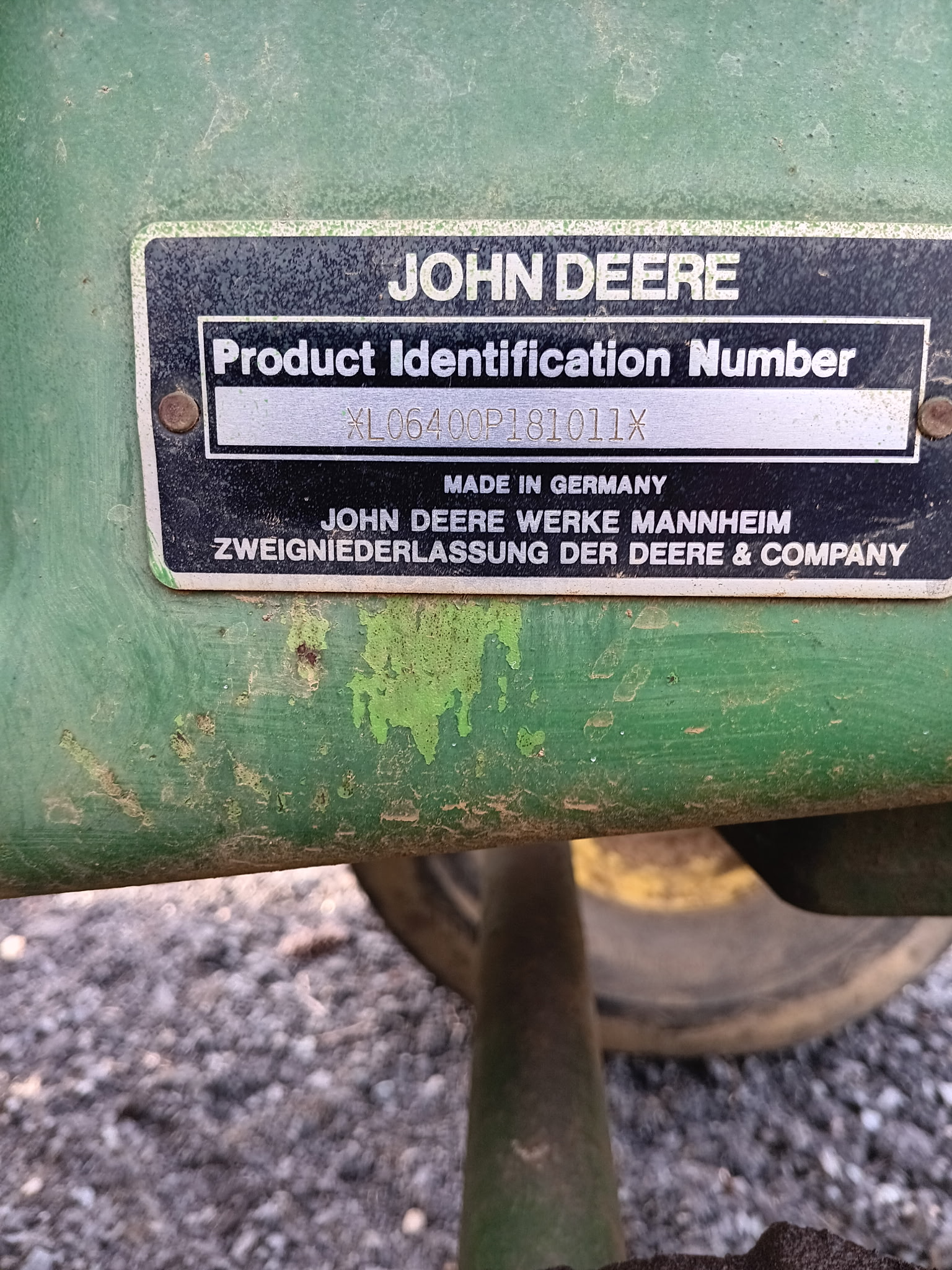 John Deere 6400