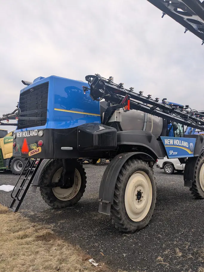 New Holland SP.333F