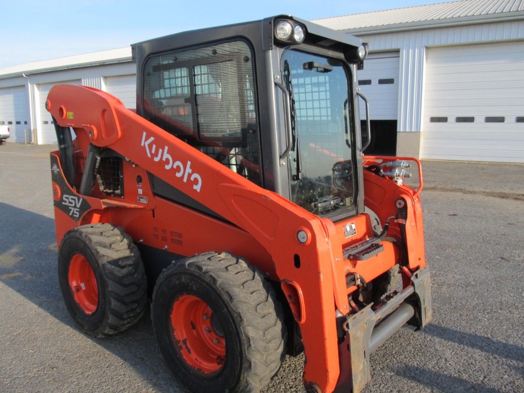 Kubota SSV75HC
