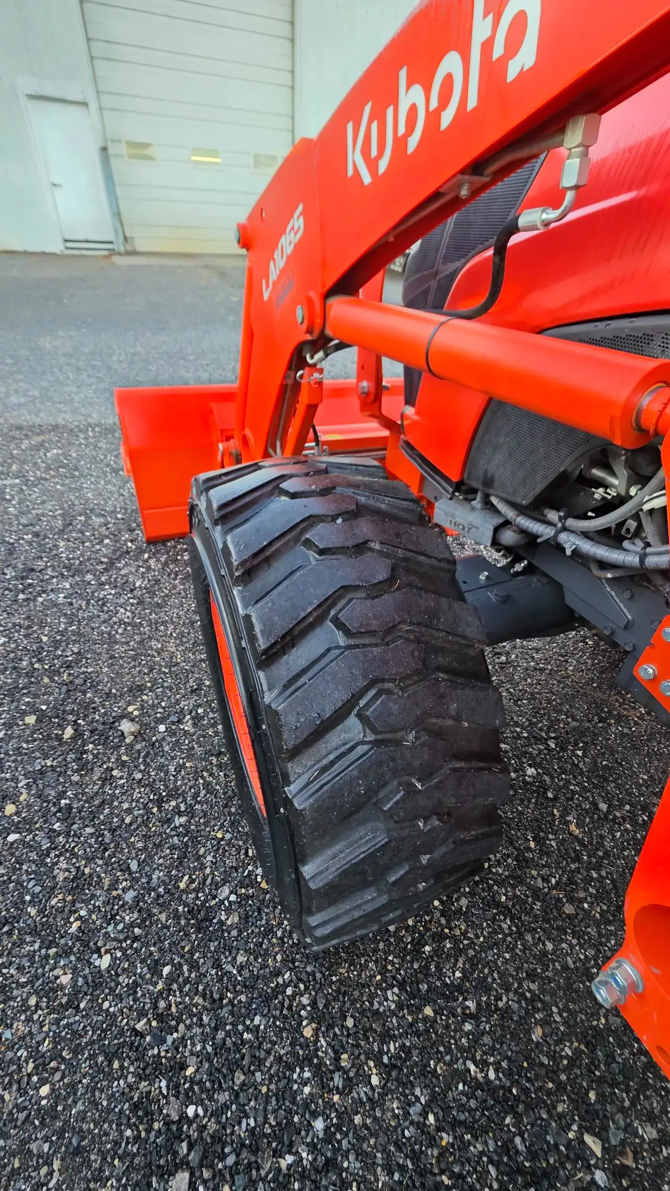 Kubota MX6000HSTC