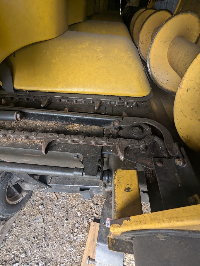 New Holland CR9040