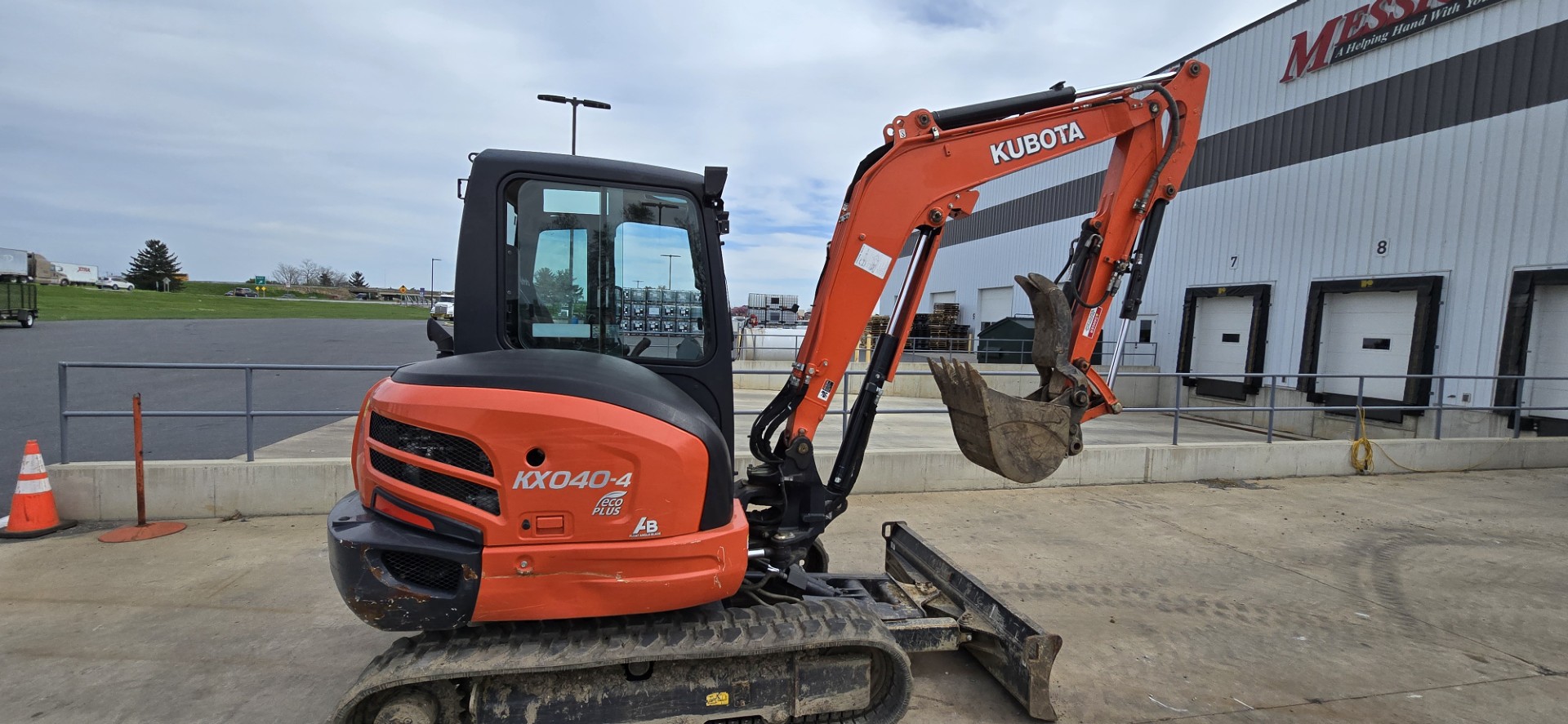 Kubota KX040-4R3A