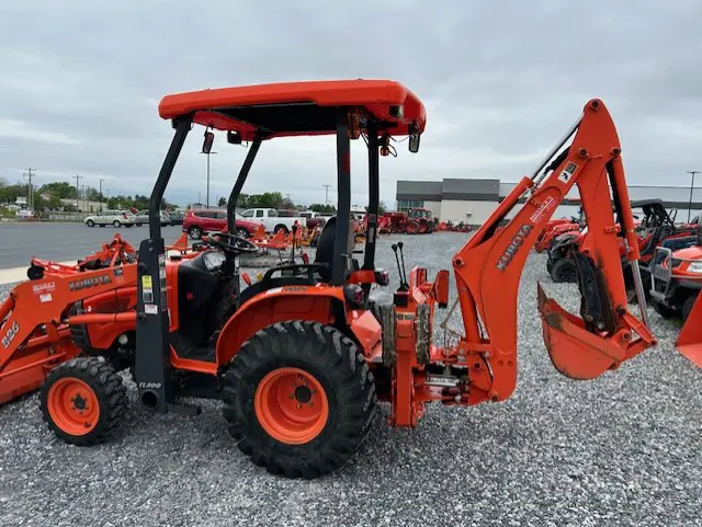 Kubota B26