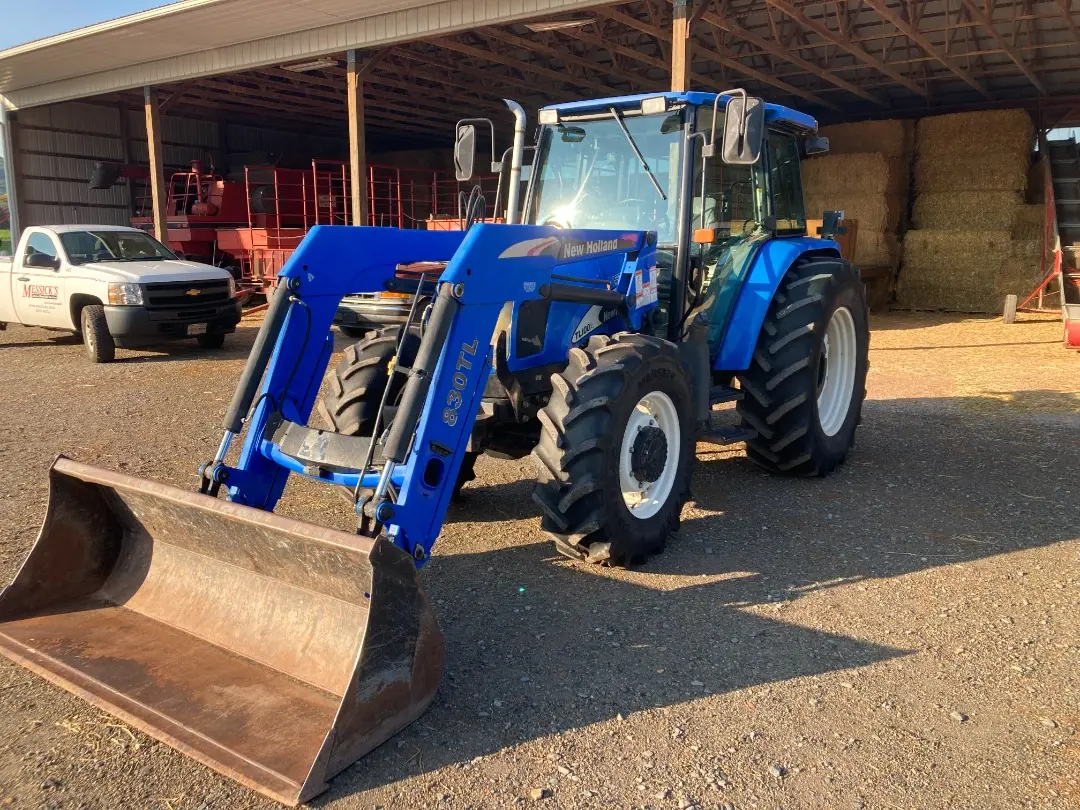 New Holland TL100A