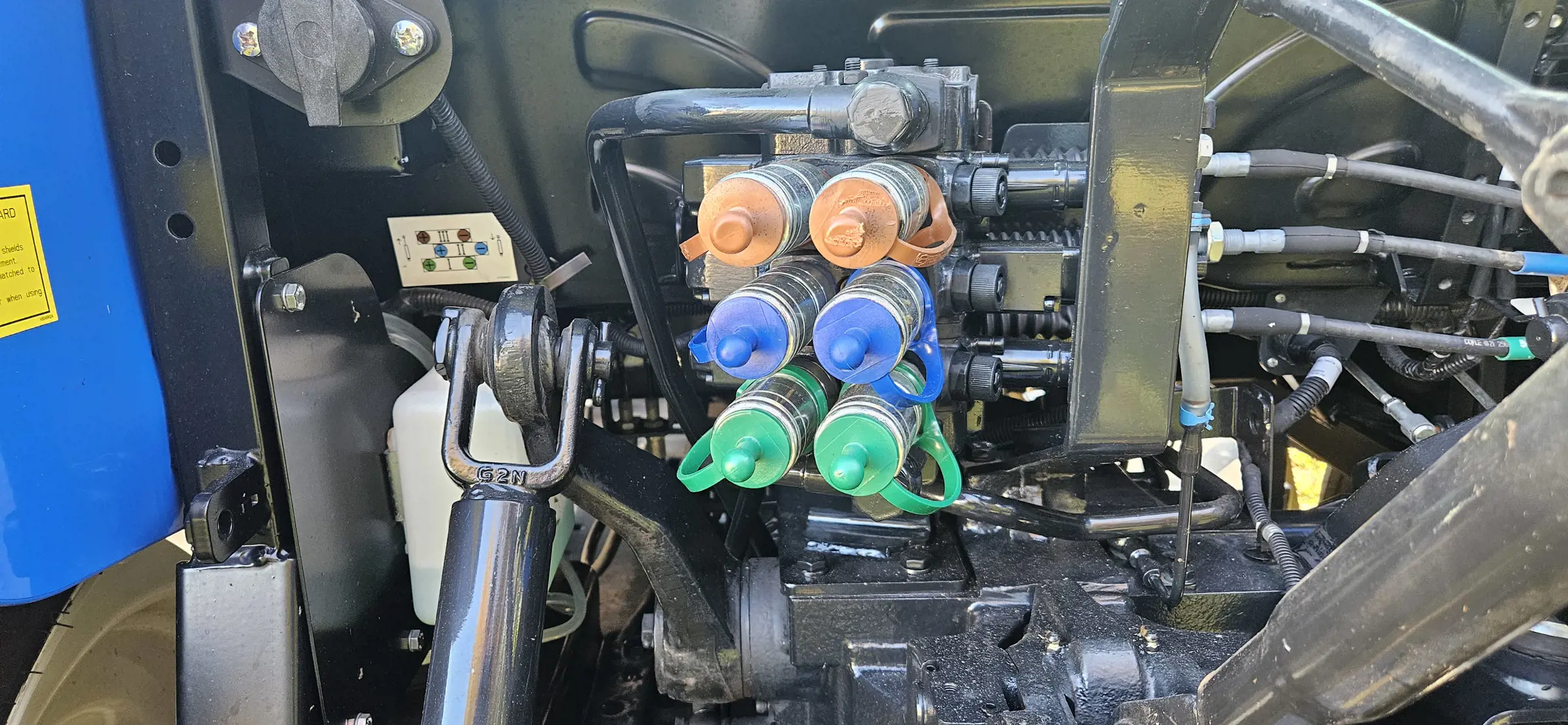 New Holland WORKMASTER 120 Tier4