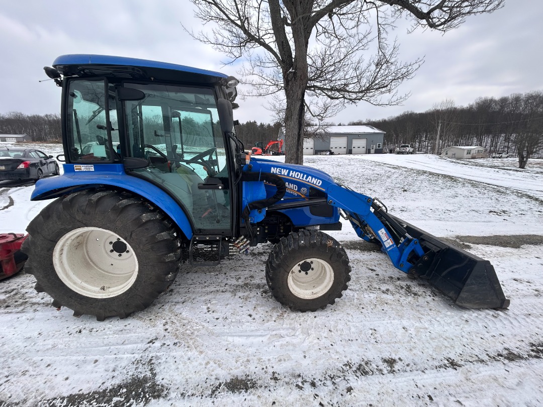 New Holland BOOMER 55 T4B