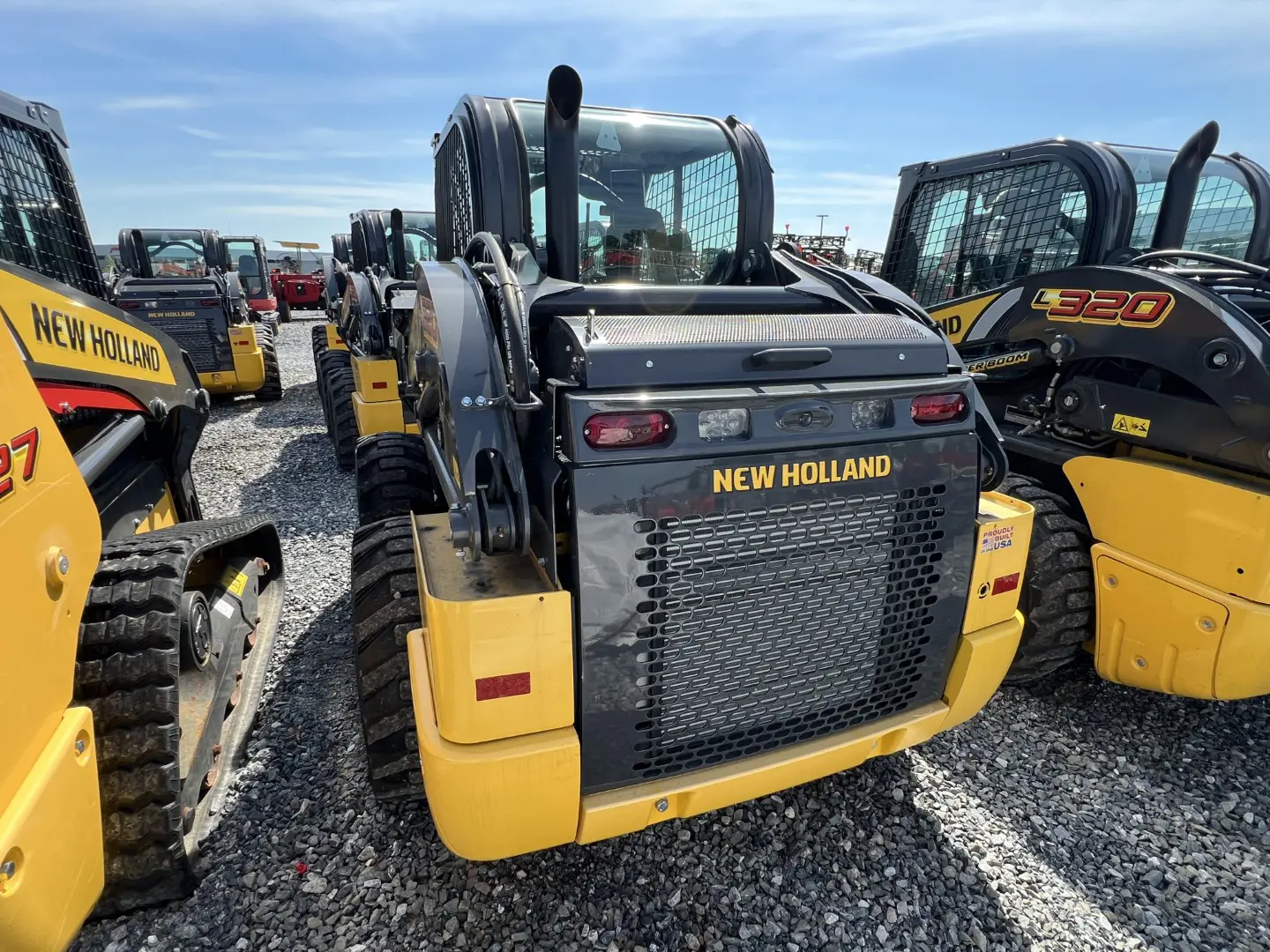 New Holland L320