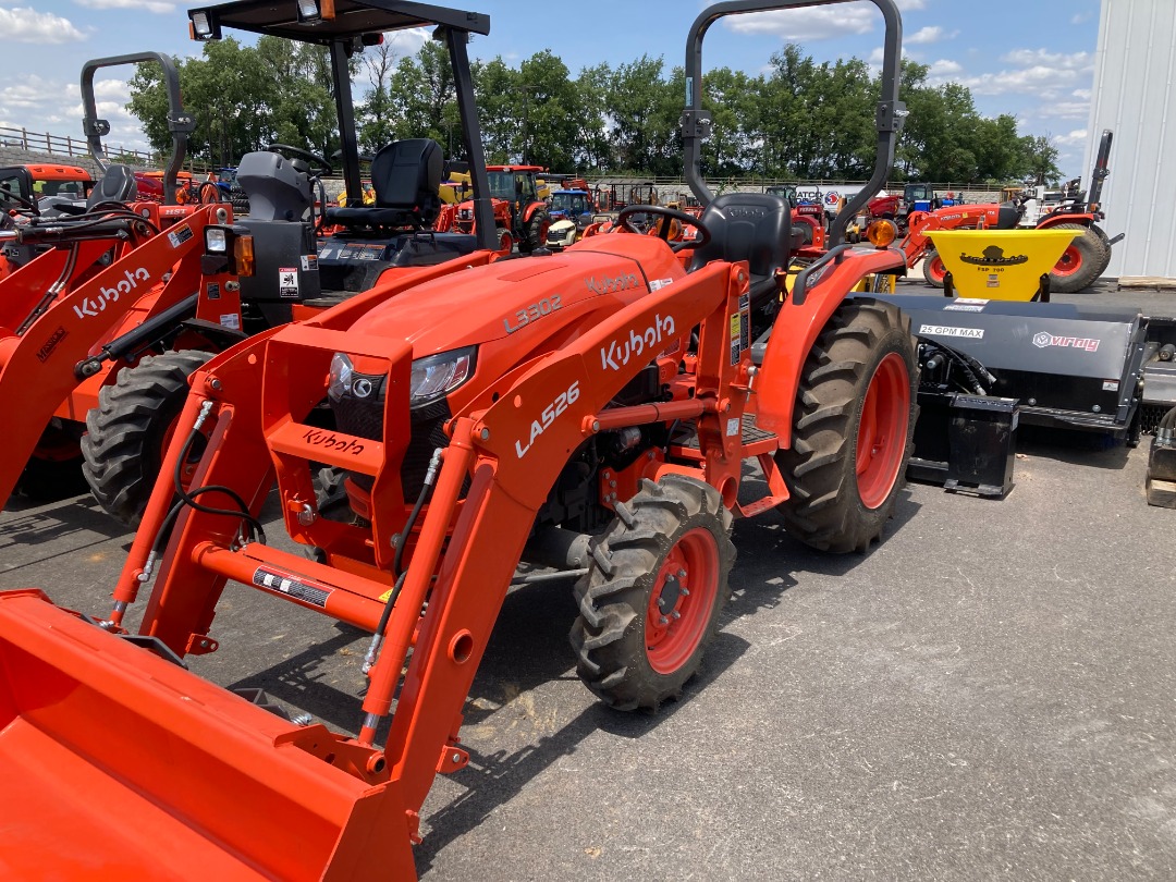 Kubota L3302DT-50