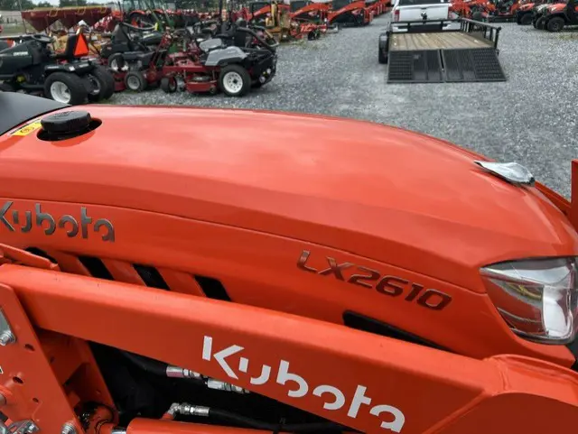 Kubota LX2610HSD