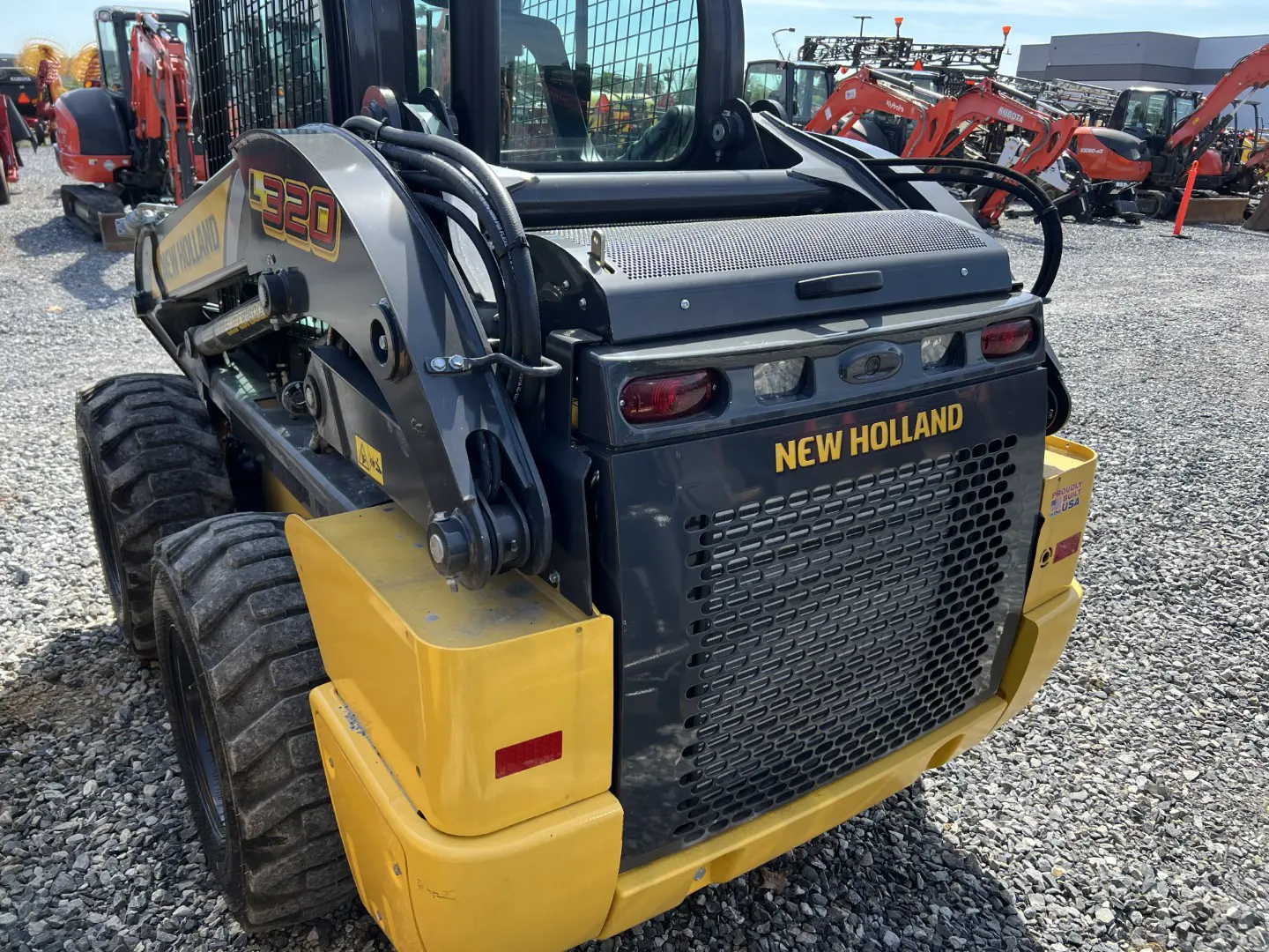 New Holland L320