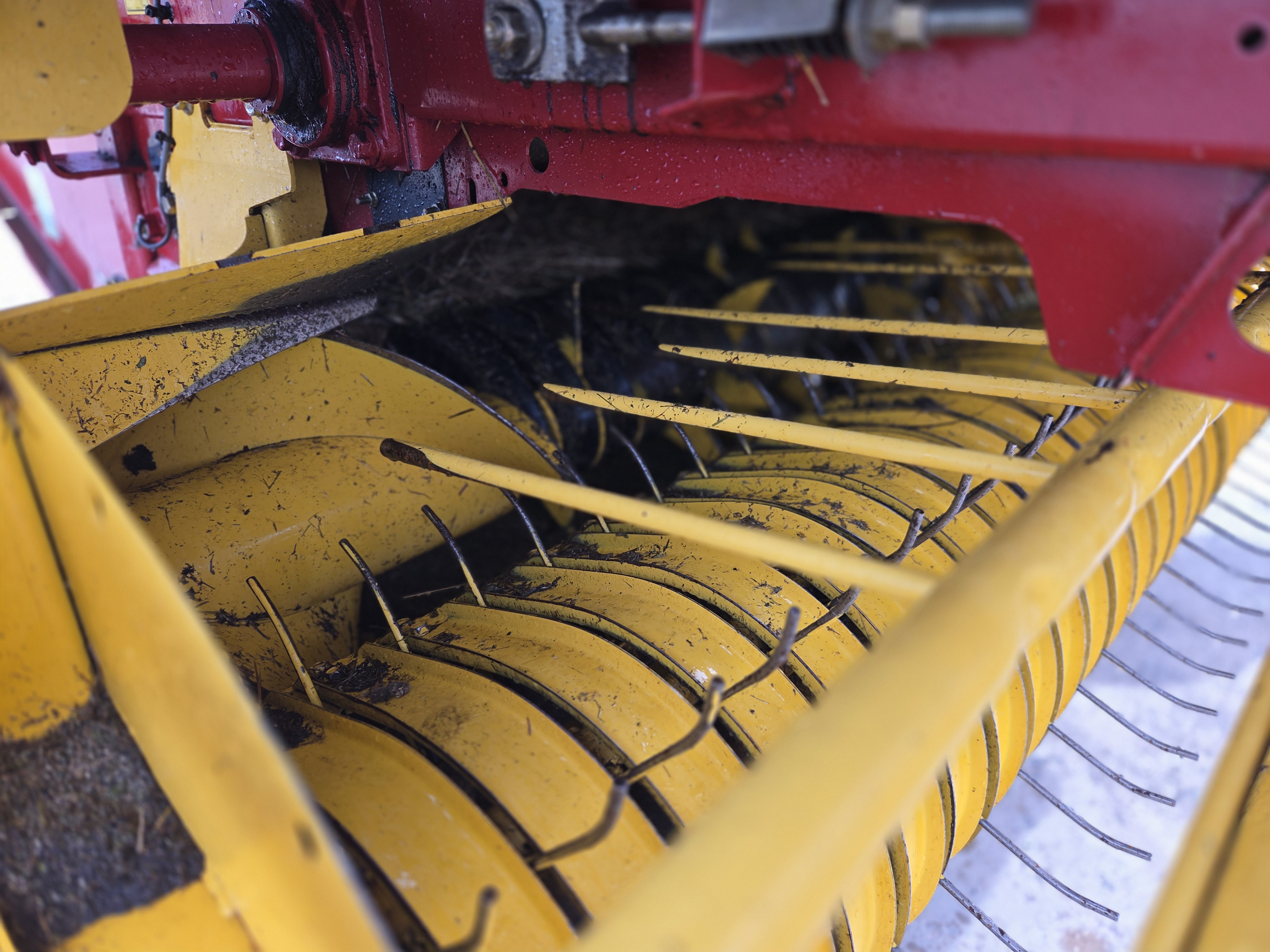 New Holland ROLL-BELT 450SN