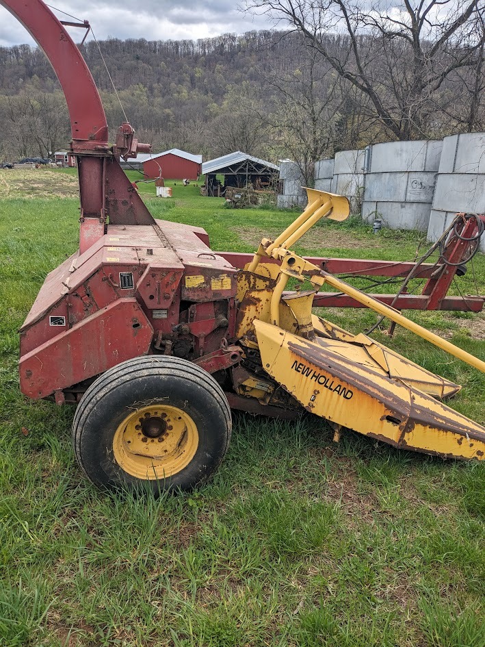 New Holland 782