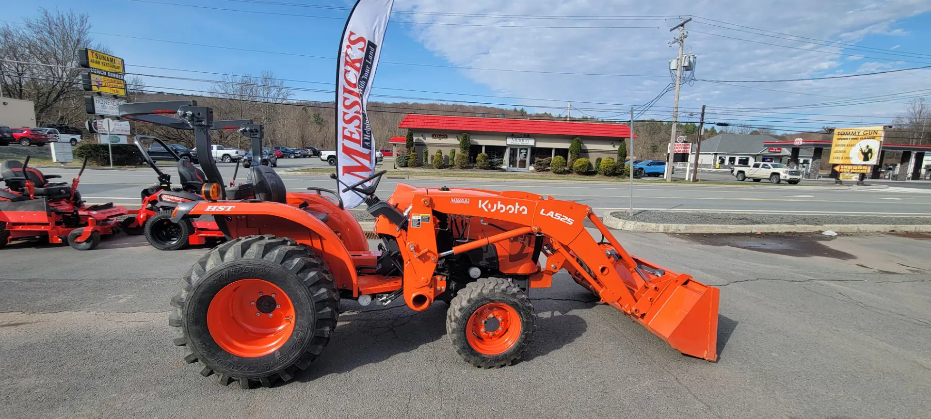 Kubota L3301HST