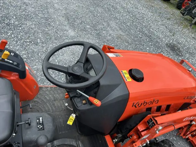 Kubota LX2610HSD