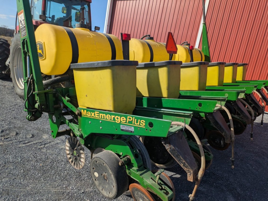 John Deere 1750