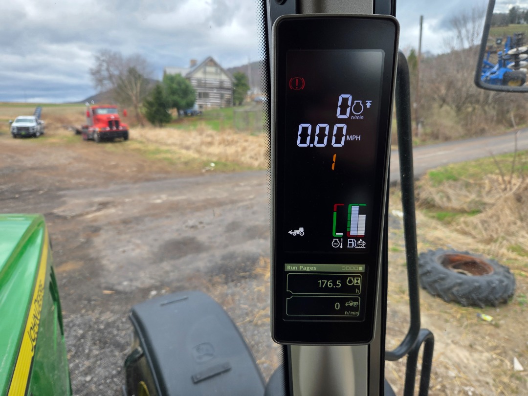 John Deere 6175M