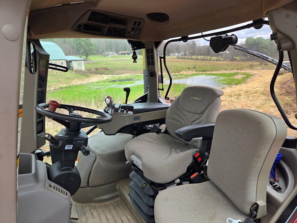 Case-IH MAXXUM 125 Multi-Controller