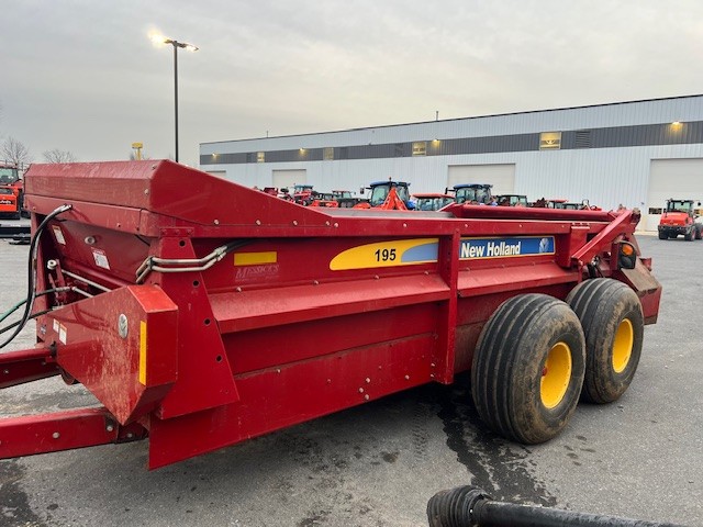 New Holland 195