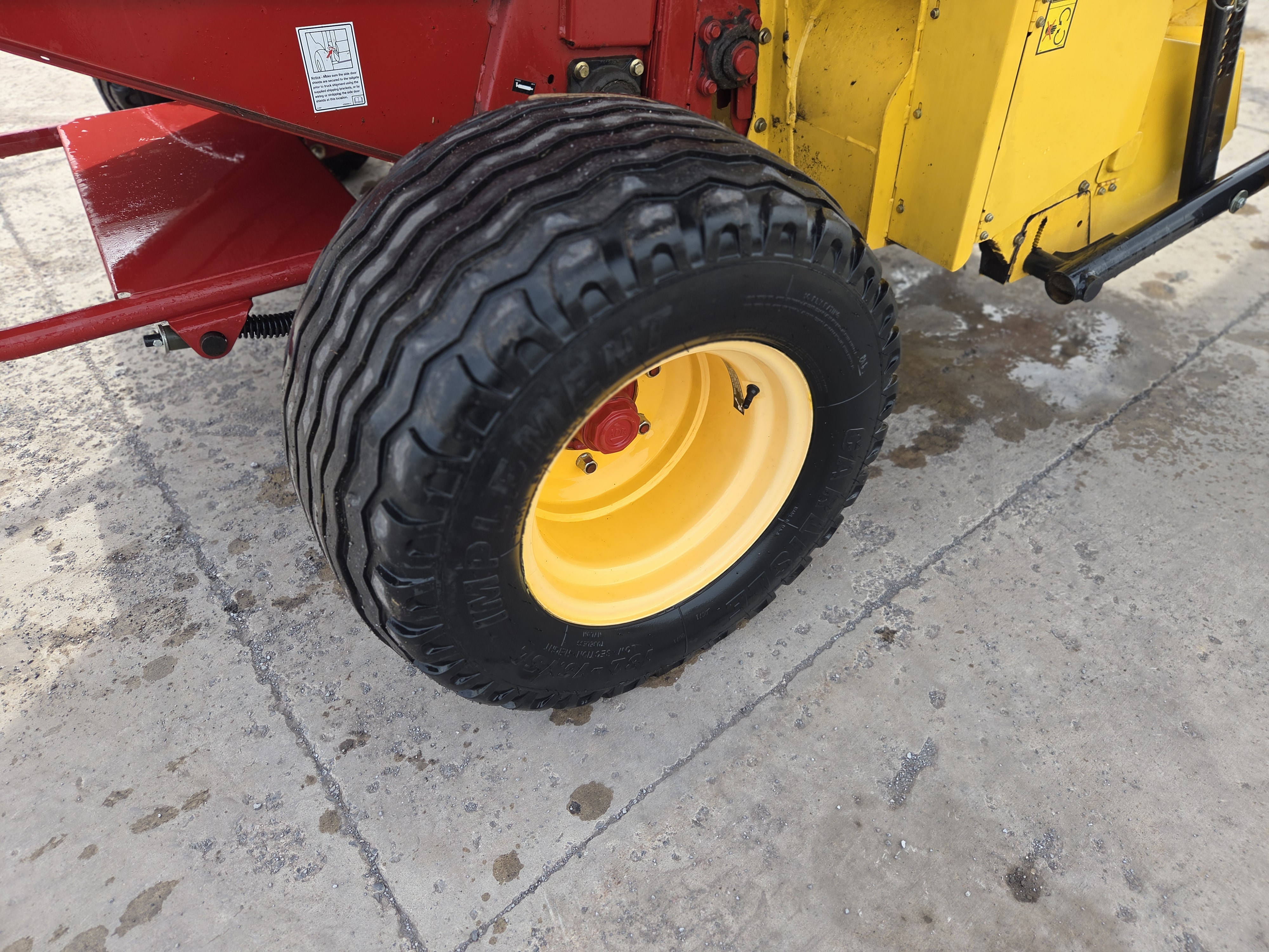 New Holland ROLL-BELT 450SN
