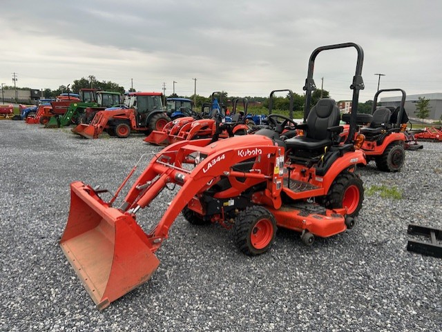 Kubota BX2380R14V60-1