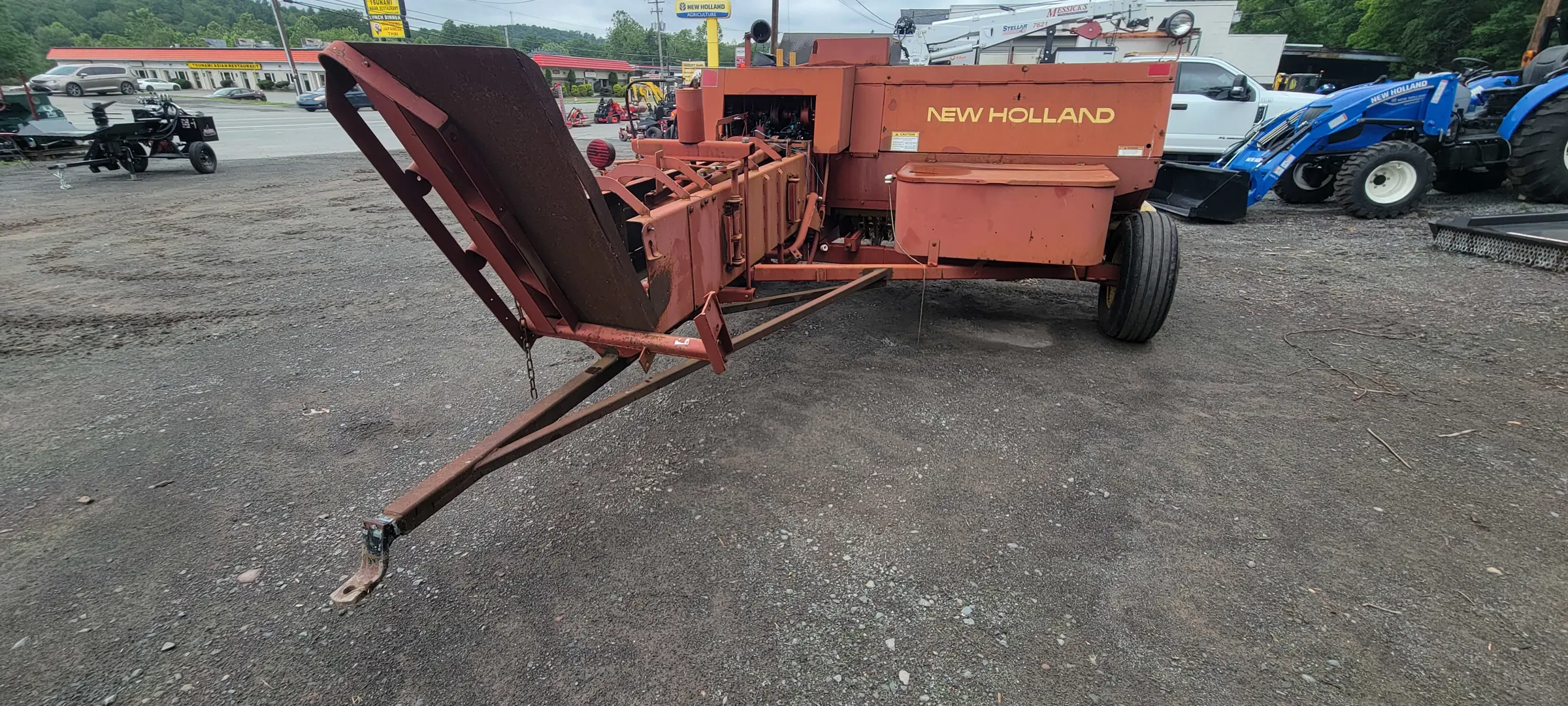 New Holland 580