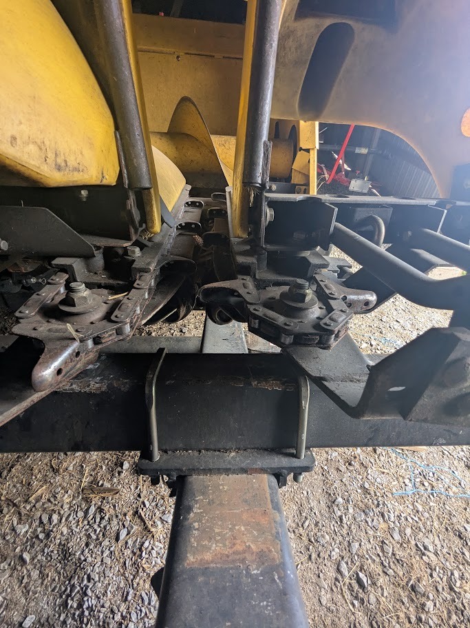 New Holland CR9040