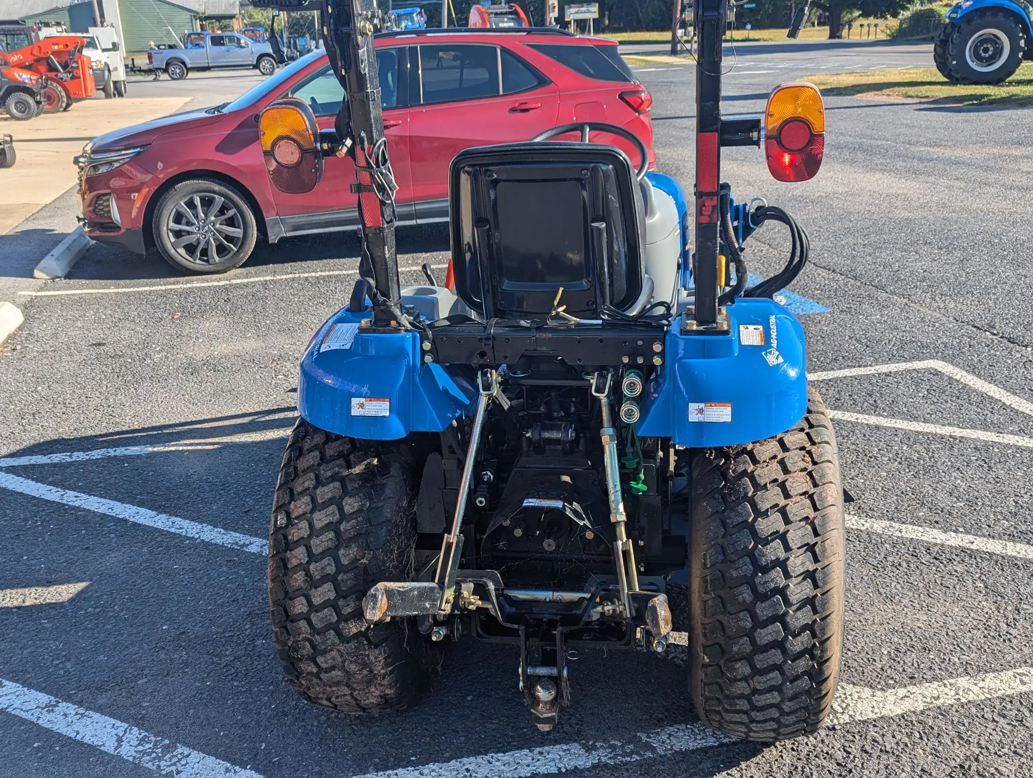New Holland Boomer 24
