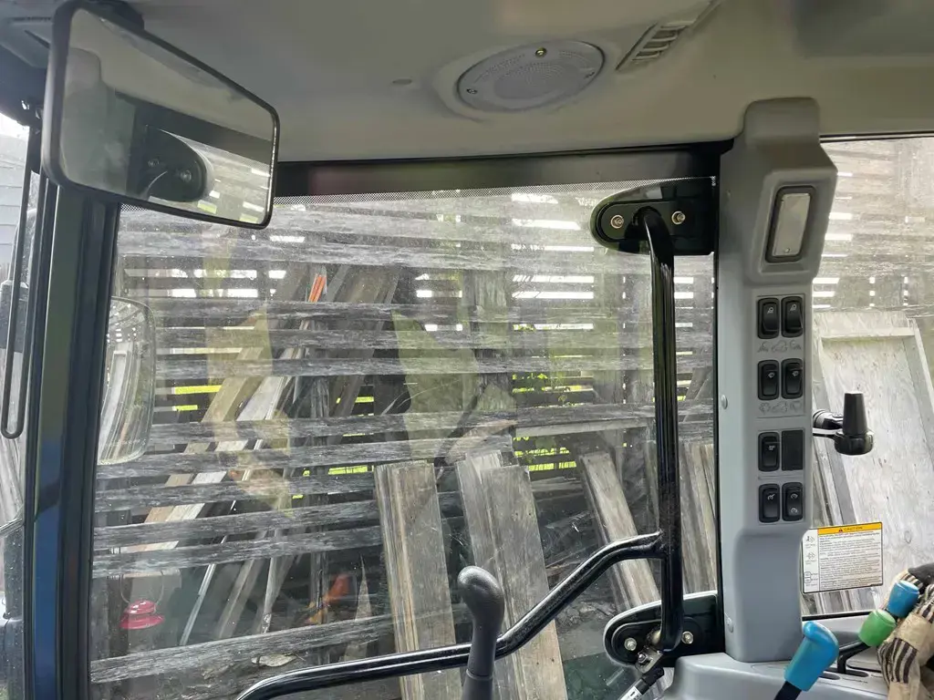 New Holland BOOMER 40 T4B