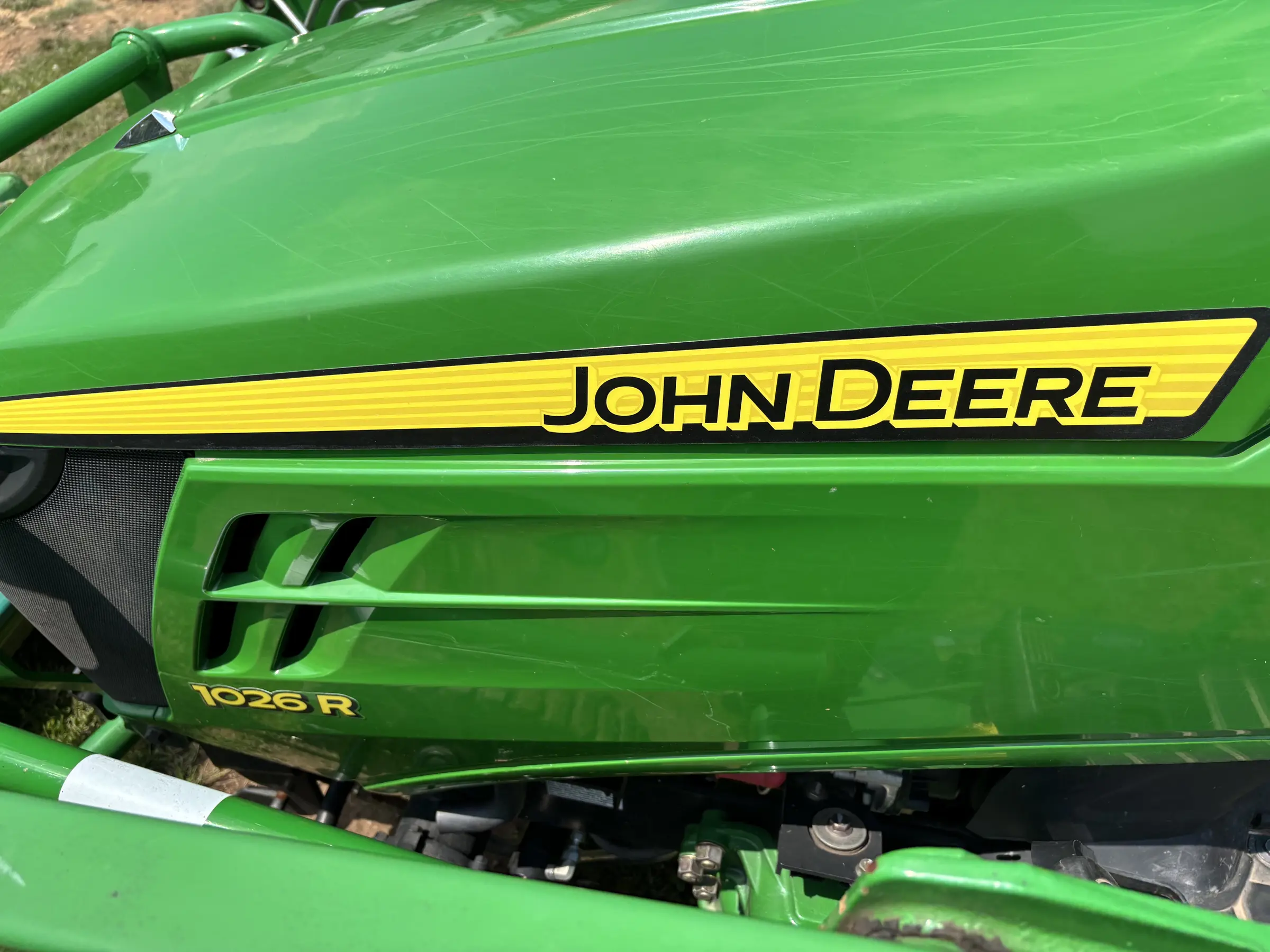 John Deere 1026R