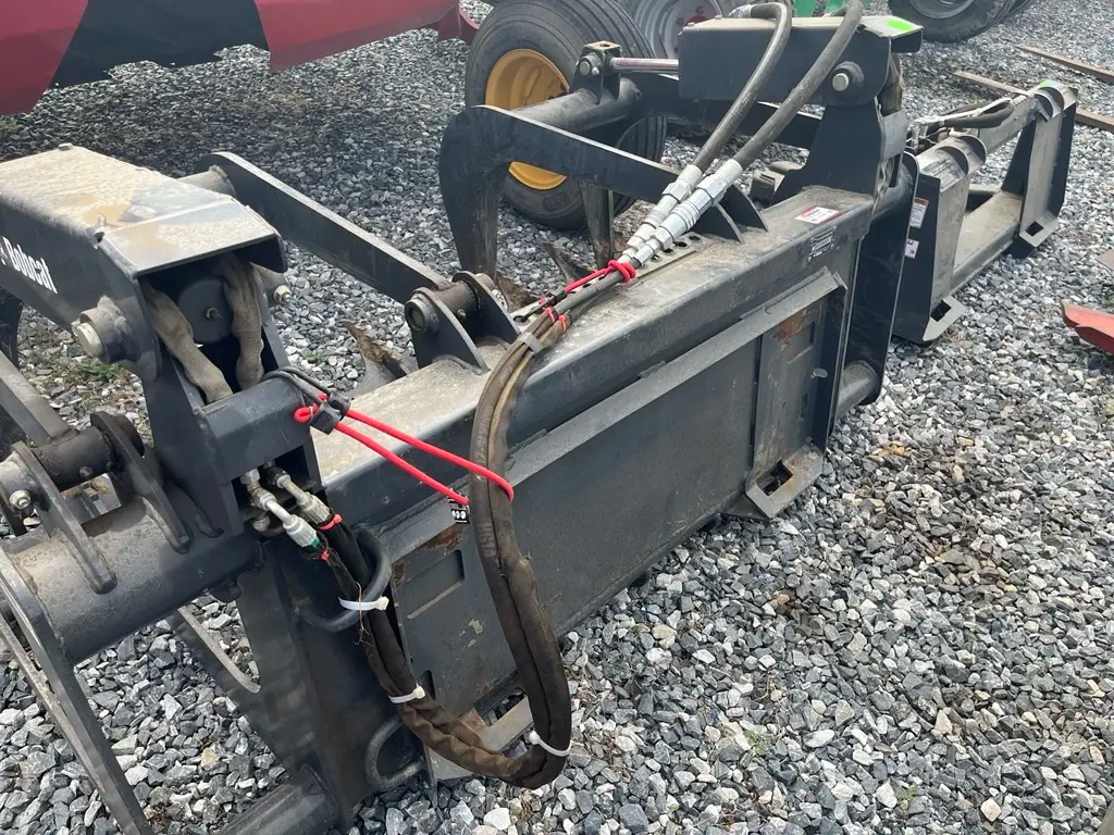 Bobcat 72 Root Grapple