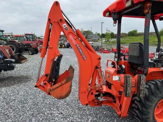 Kubota B26