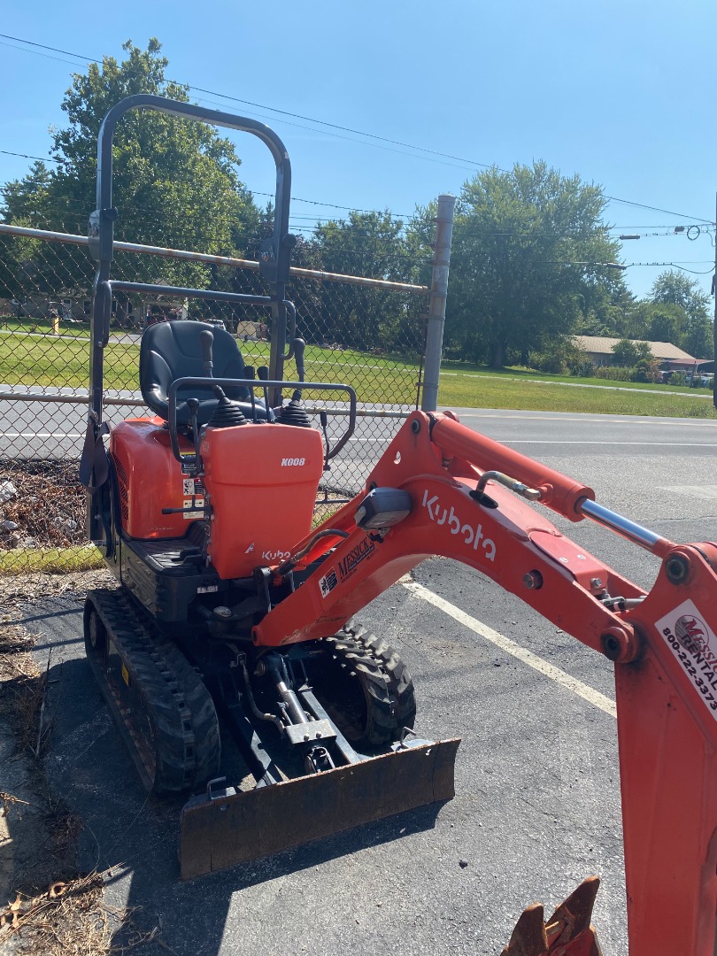 Kubota K008T4