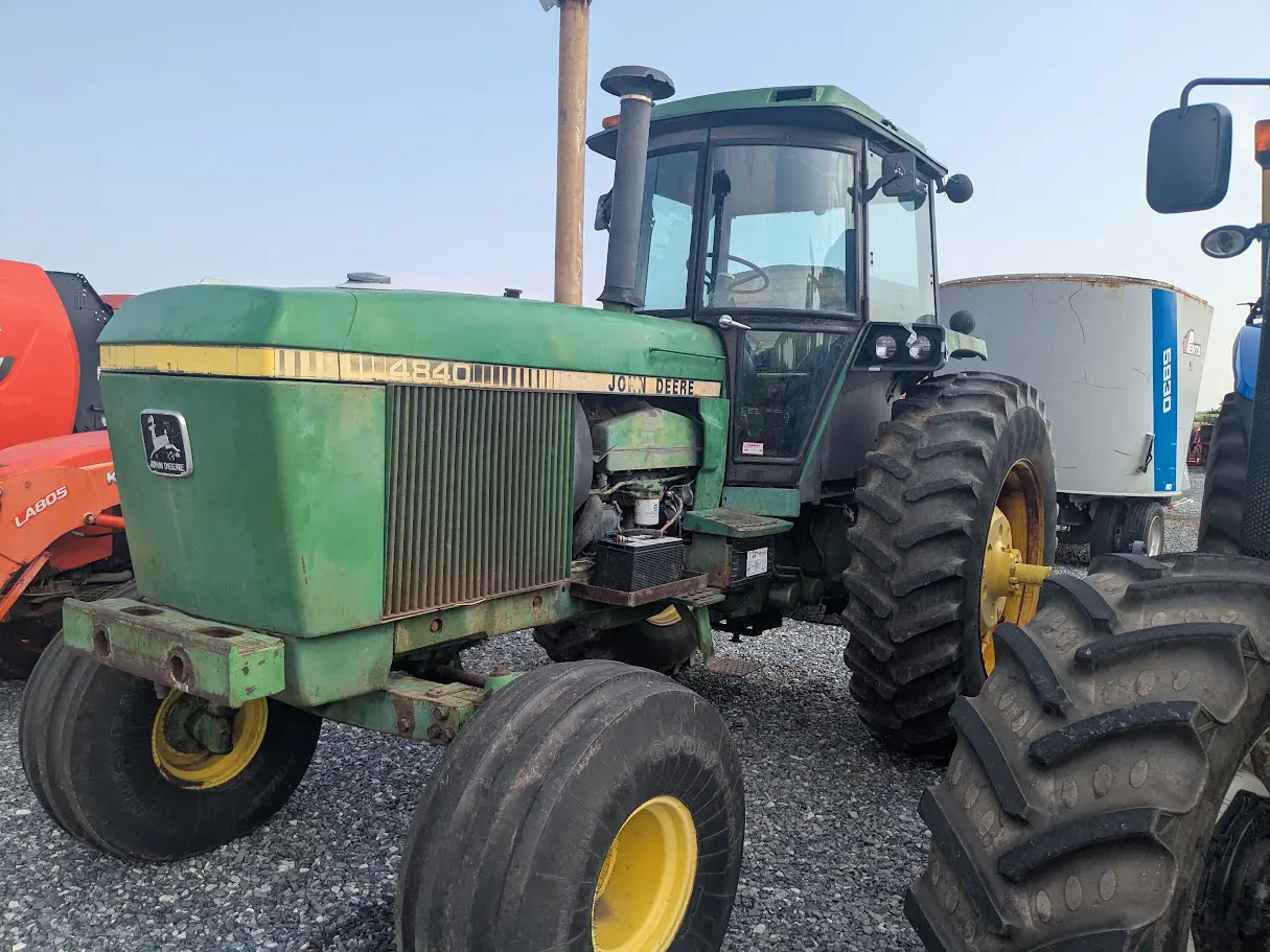 John Deere 4840