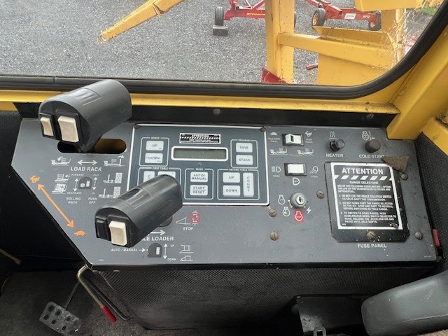 New Holland 1089