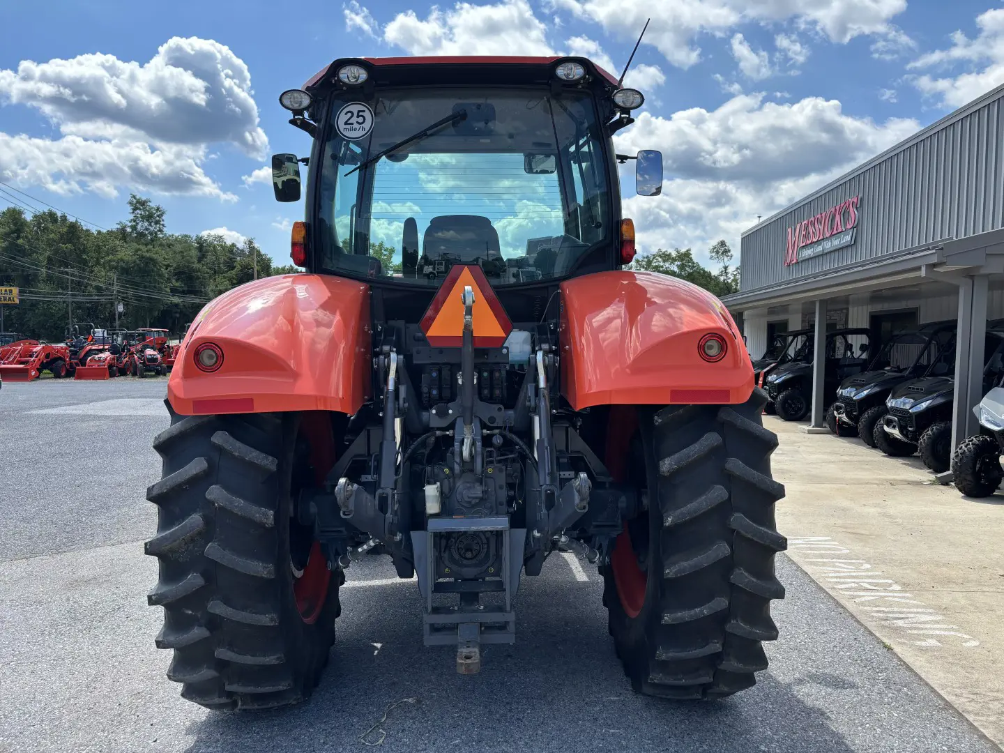 Kubota M7-152K