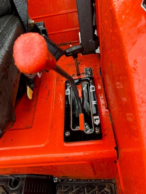 Kubota M4700