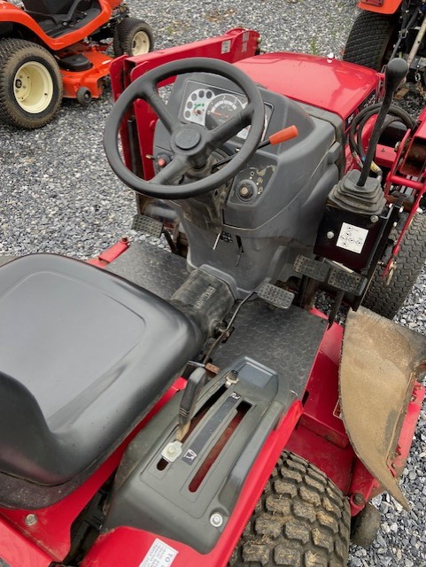 Mahindra Max 24