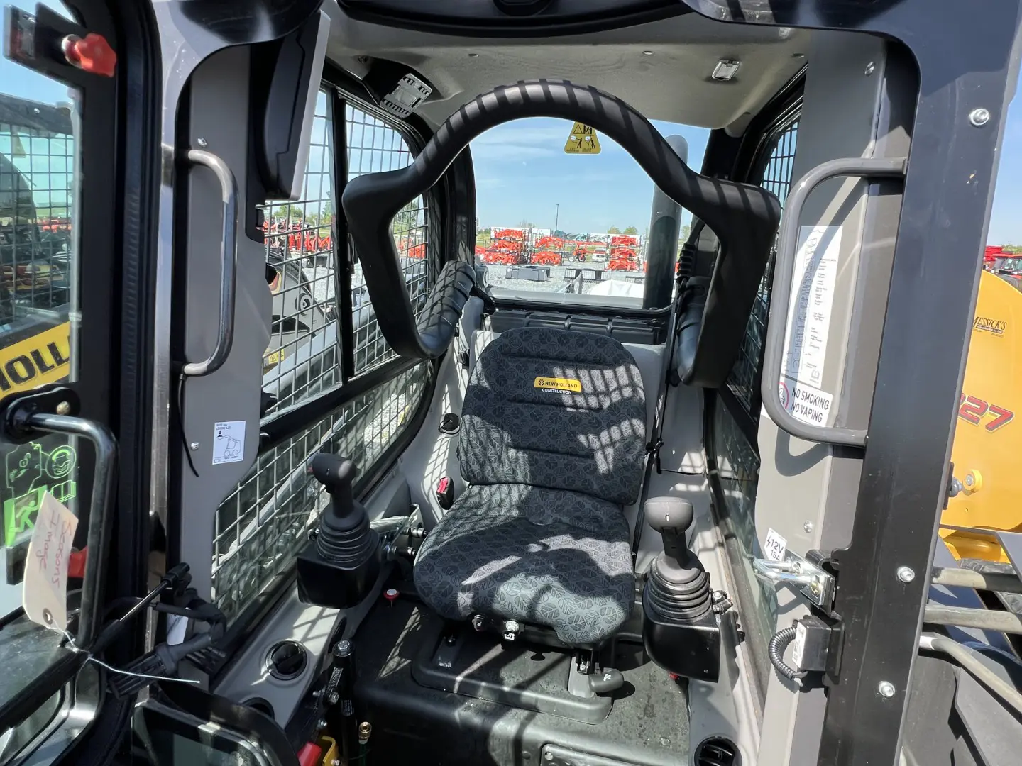 New Holland L320