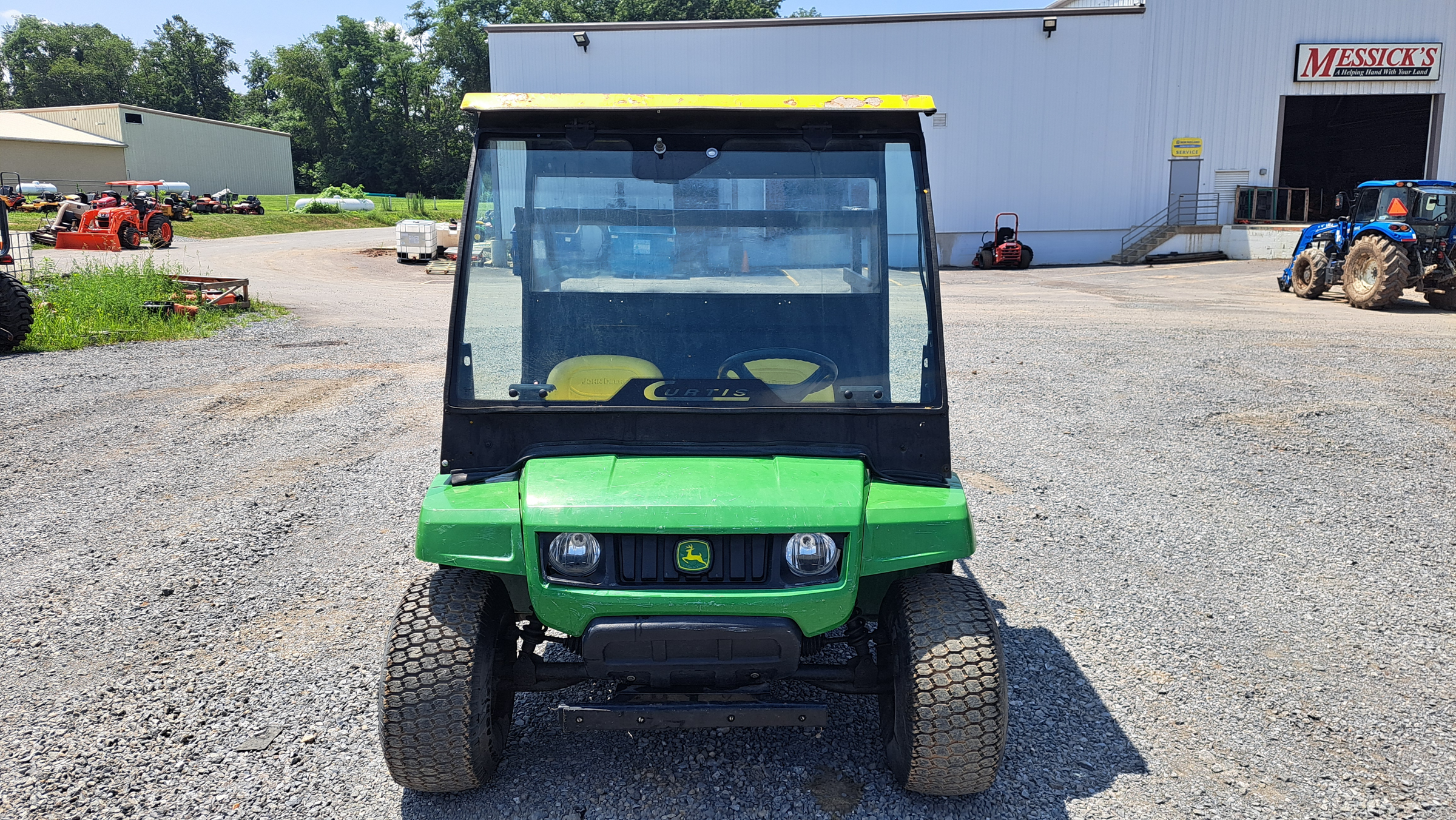 John Deere 4X2 GATOR
