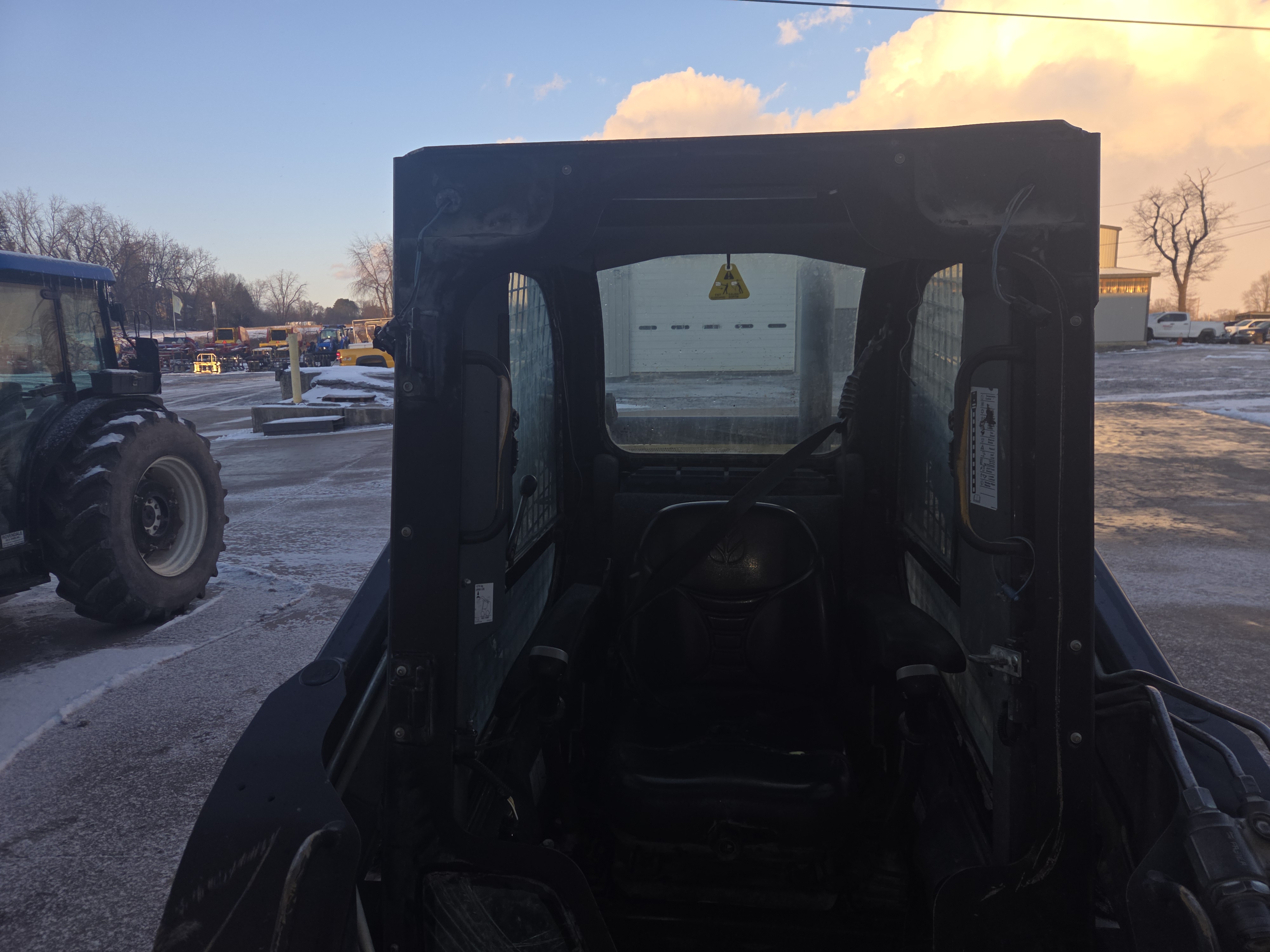 New Holland L228 T4 FINAL