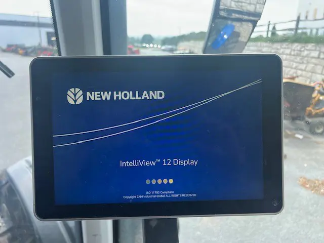New Holland T8.435 PLMI AC