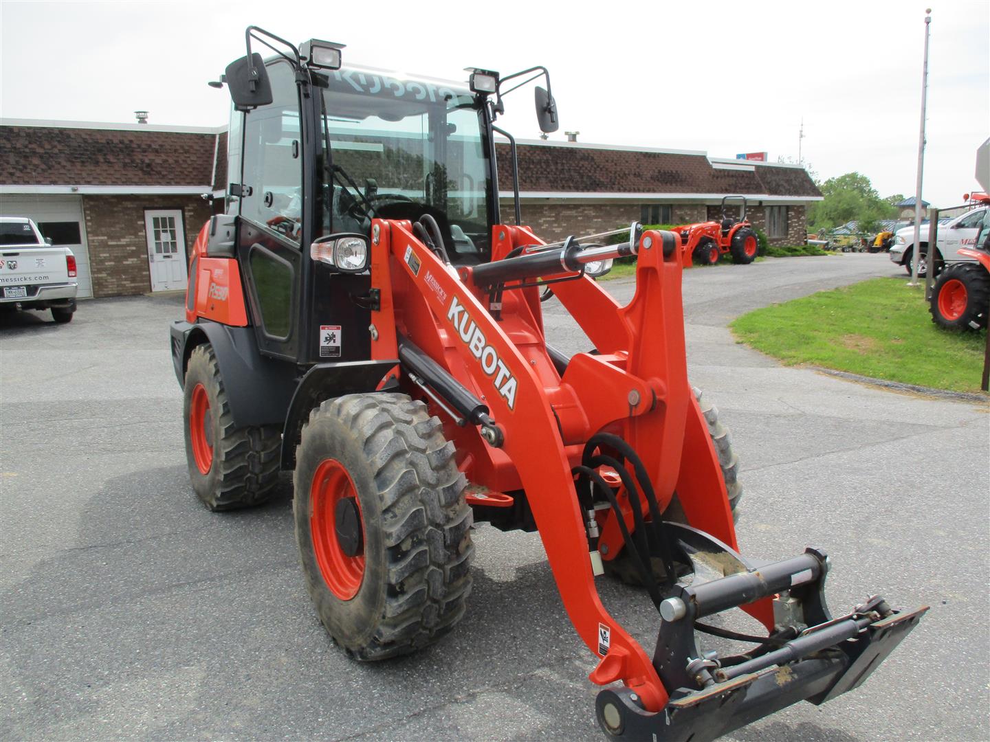 Kubota R530R43