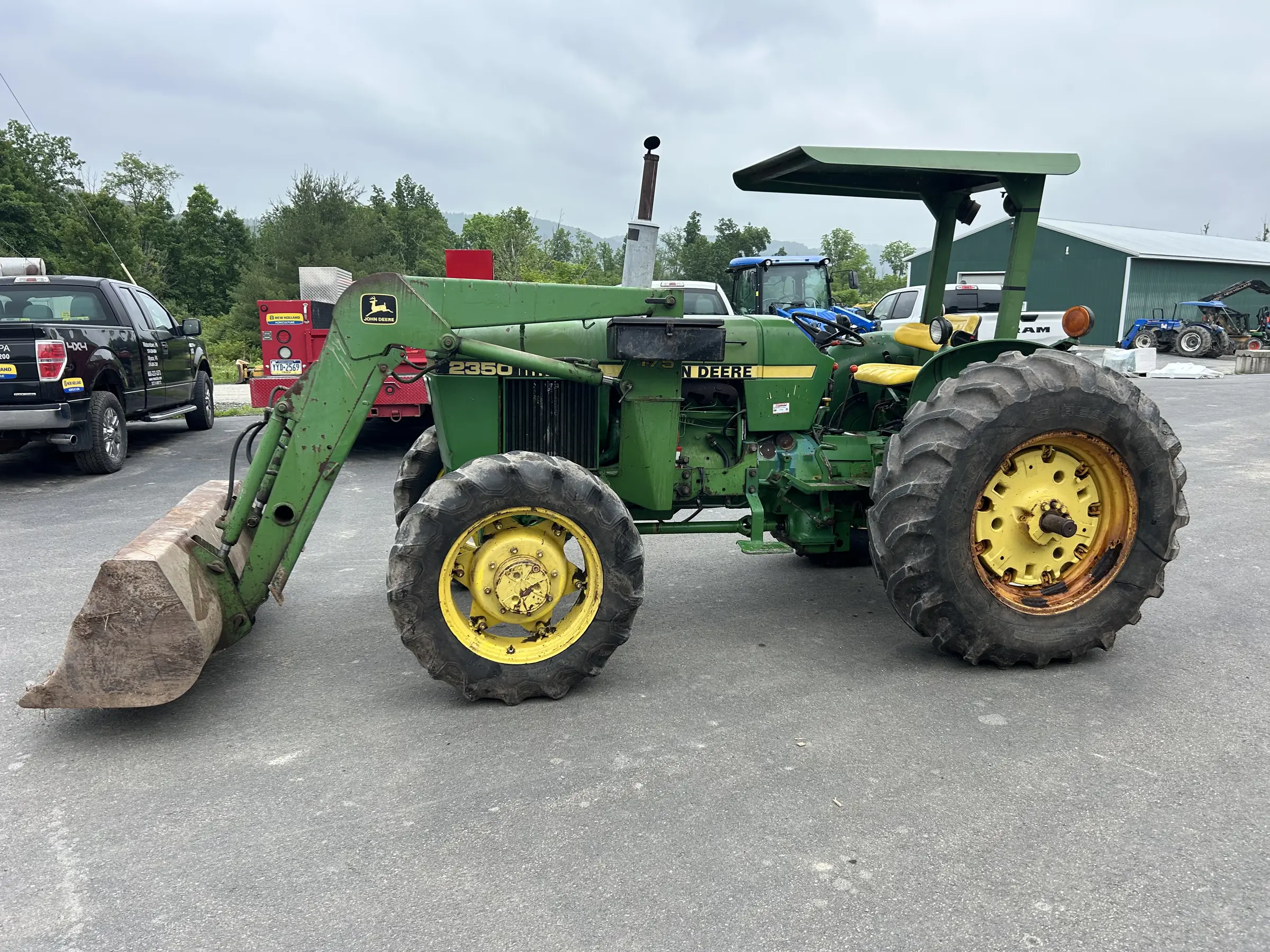 John Deere 2350