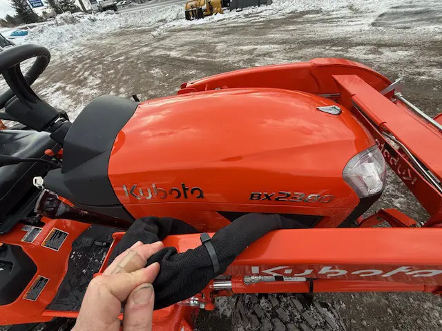 Kubota BX2380R14V-1