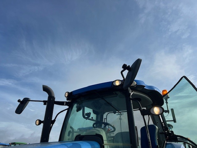 New Holland T6.165