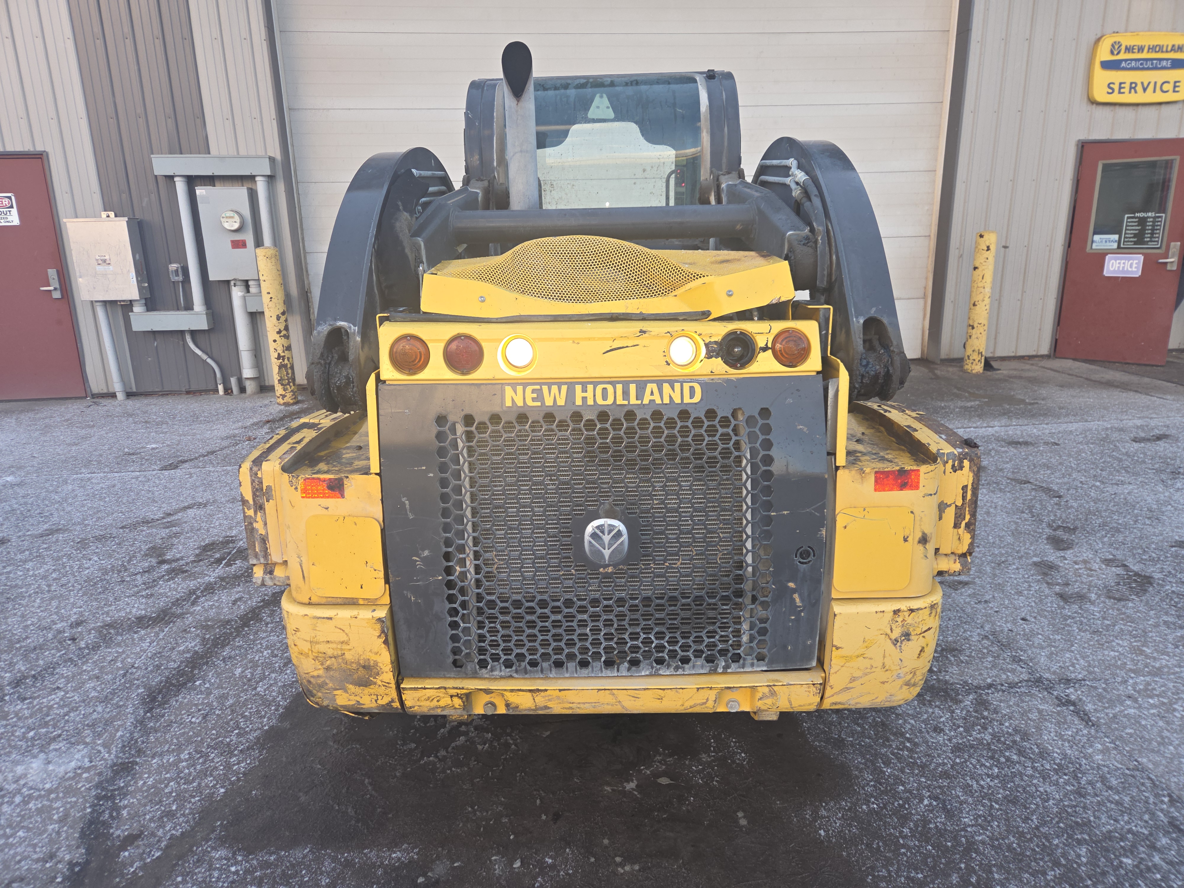 New Holland L228 T4 FINAL