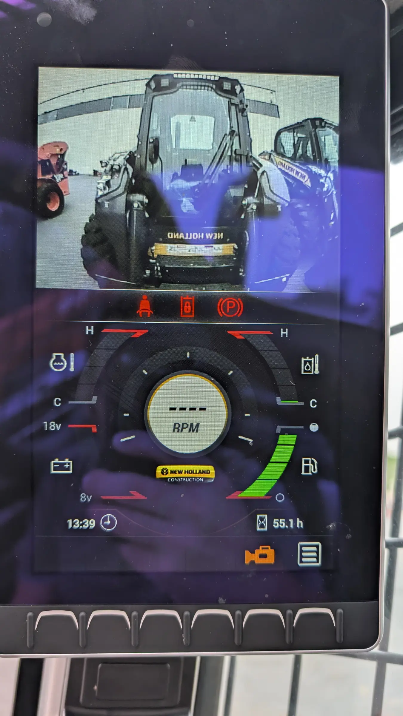 New Holland L320