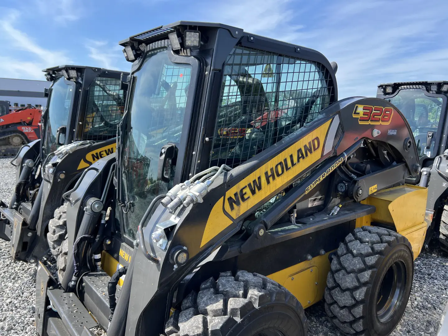 New Holland L328
