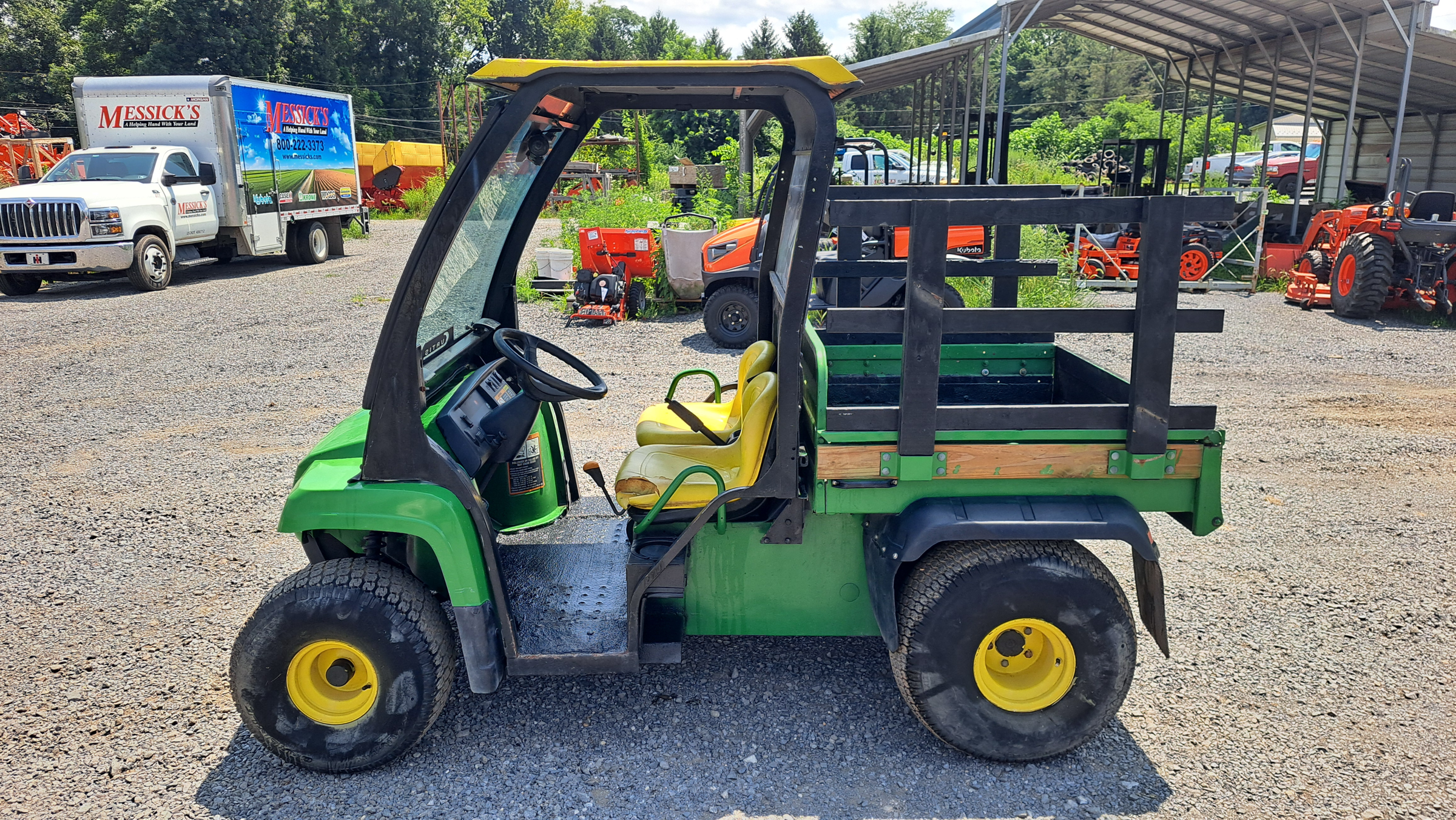 John Deere 4X2 GATOR