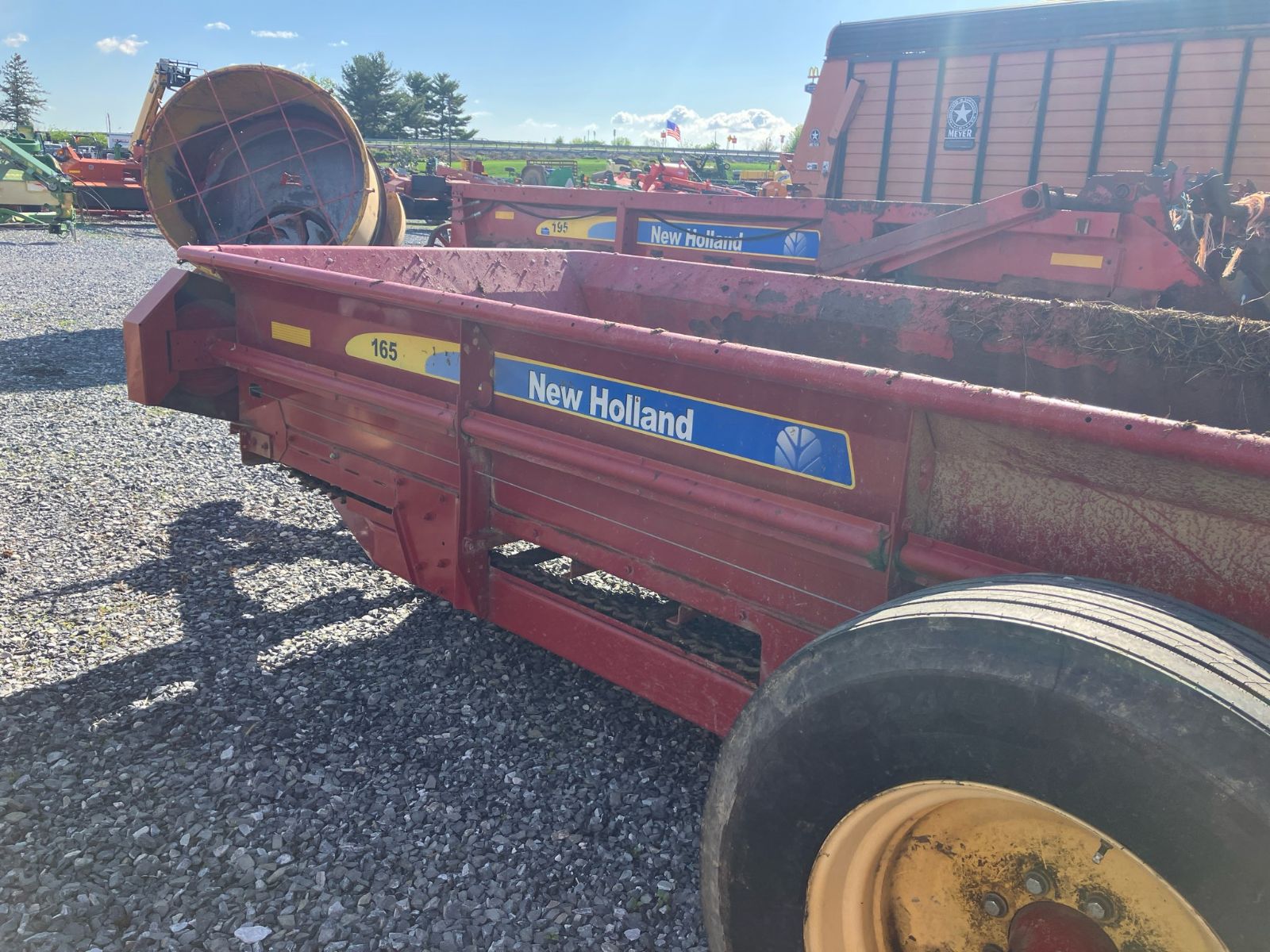New Holland 165